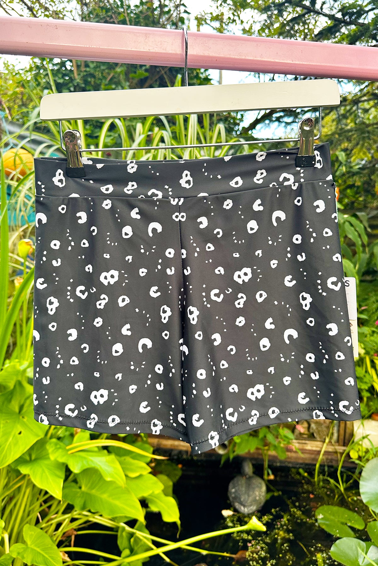 Limited Edition Spotted Eagle Ray running shorts - UK 10